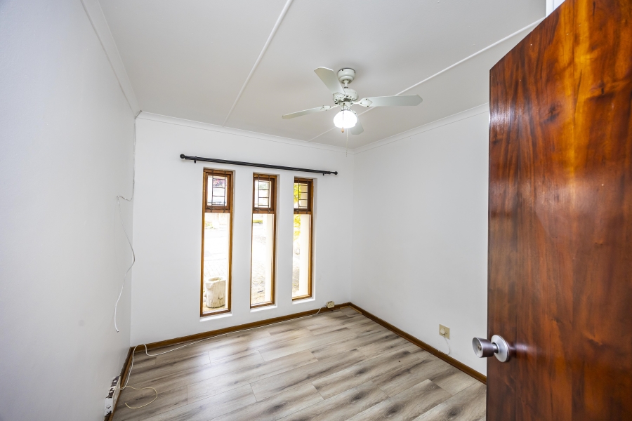 3 Bedroom Property for Sale in Bonza Bay Eastern Cape